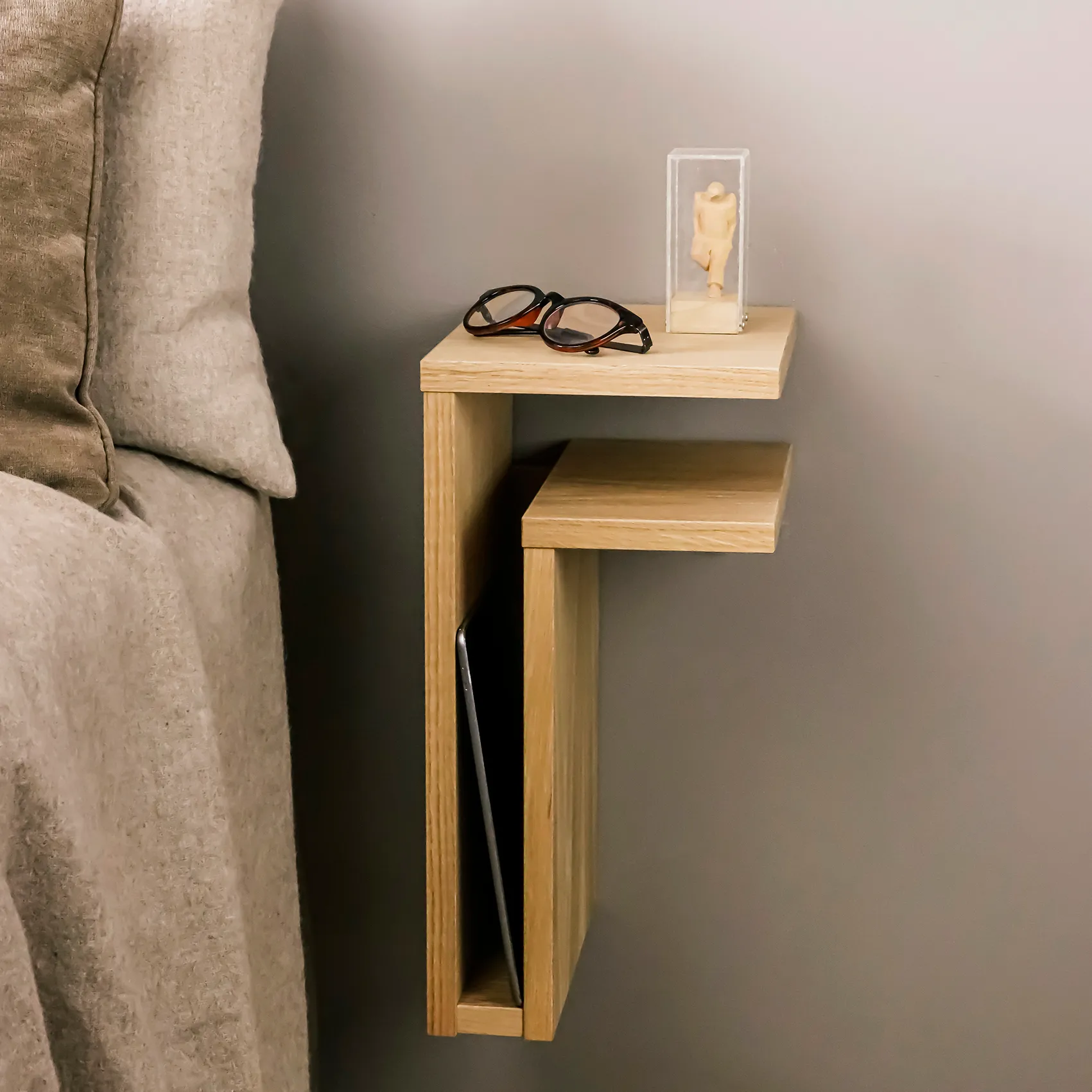 F-shelf vägghylla ek, Hylla åt höger Maze