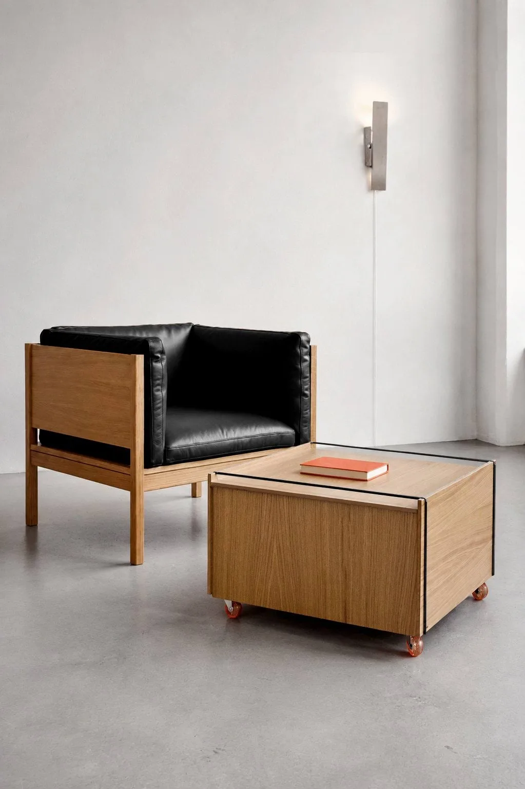 Moebe Storage Chest soffbord med förvaring, Oljad ek-rostfritt stål, 60x61x38.2 cm MOEBE