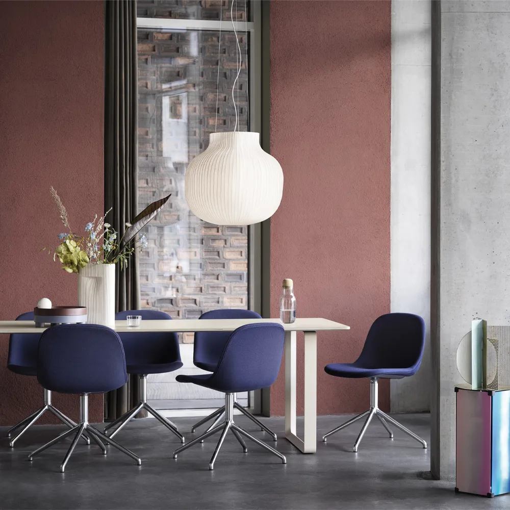 70/70 matbord 225x90 cm, Solid oak-Sand Muuto