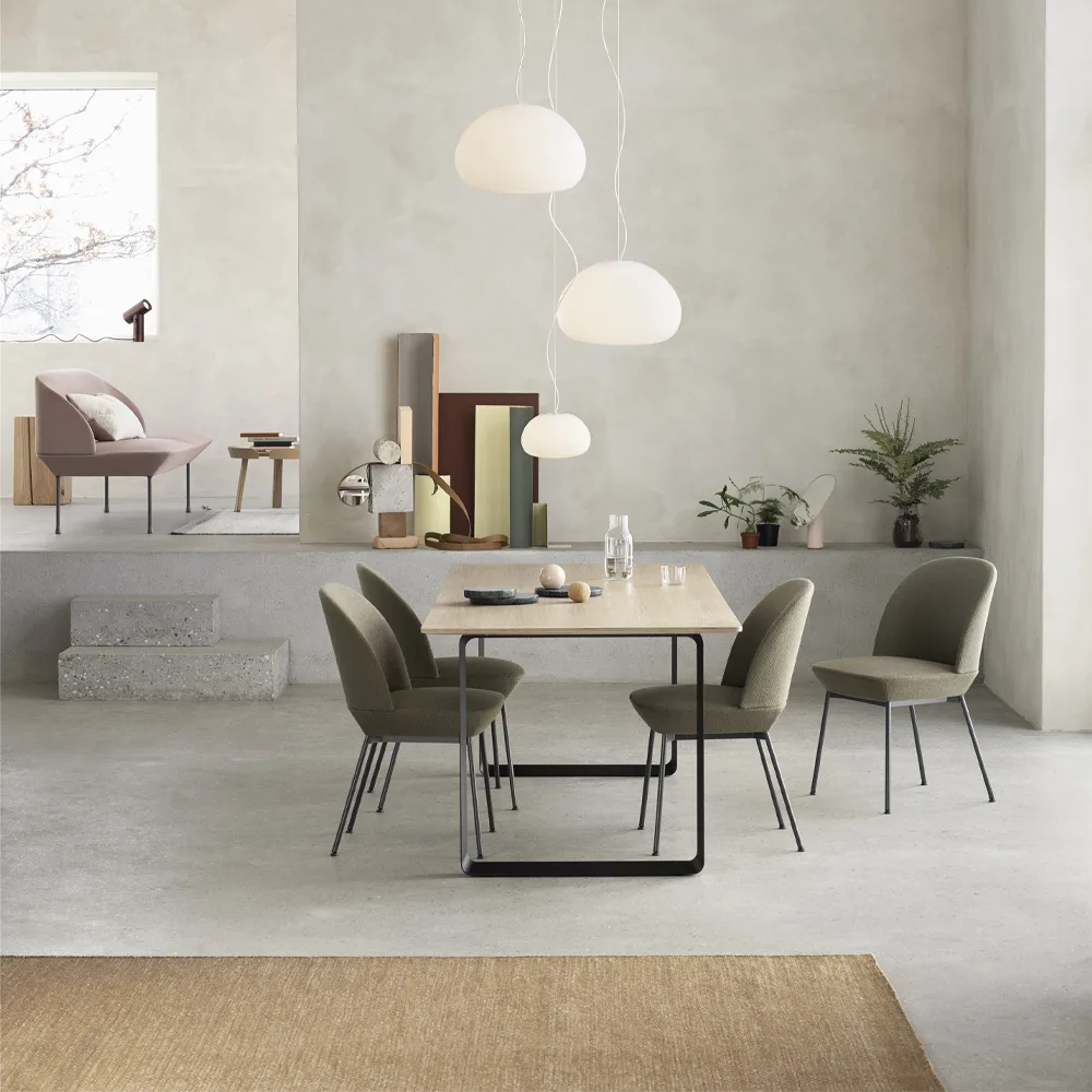 70/70 matbord 225x90 cm, Solid oak-Sand Muuto