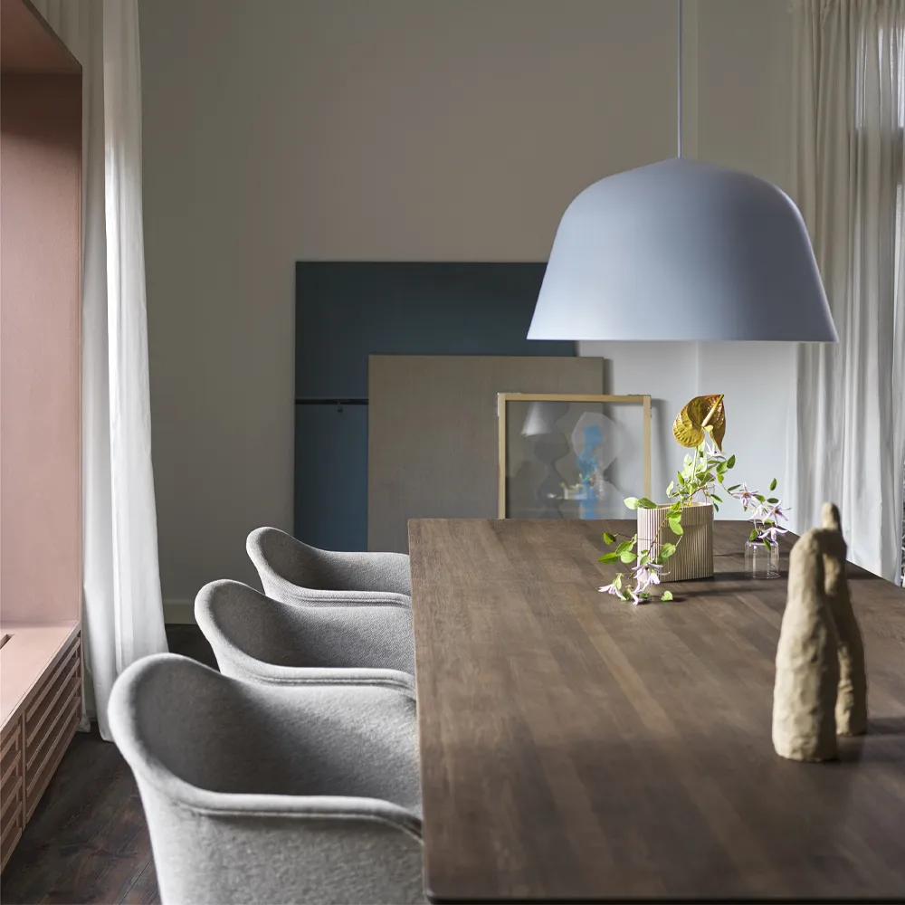 70/70 matbord 295x108 cm, Solid smked oak-Sand Muuto