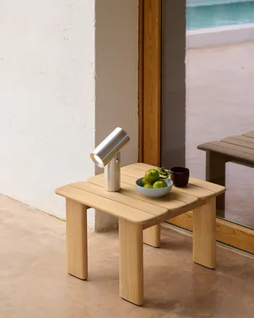 Assemble soffbord - Teak, 55x55 cm - Muuto