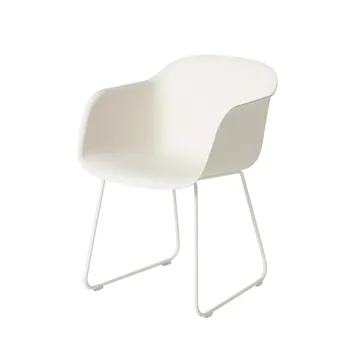 Fiber karmstol sled base - natural white, vita medar - Muuto