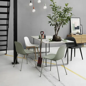 Fiber sidostol tub bas - Dusty green (plastic) - Muuto