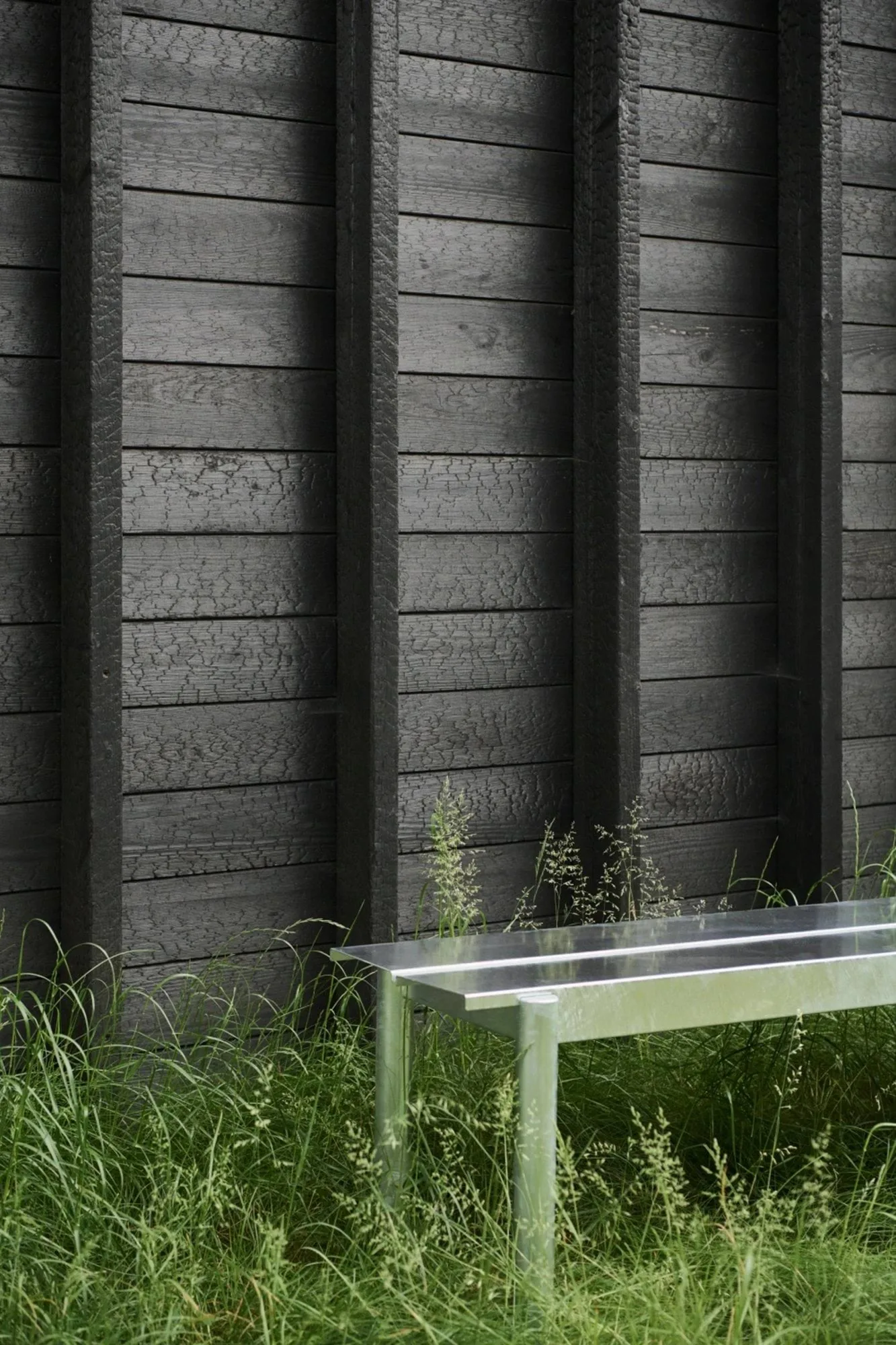 Linear steel bench bänk 110x34 cm, Warm galvanized steel Muuto