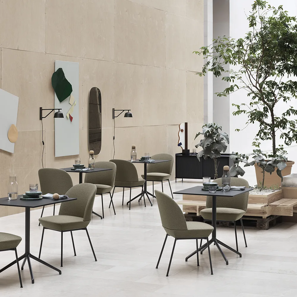 Oslo sidostol tygklädd, Ocean 80-Anthracite black Muuto