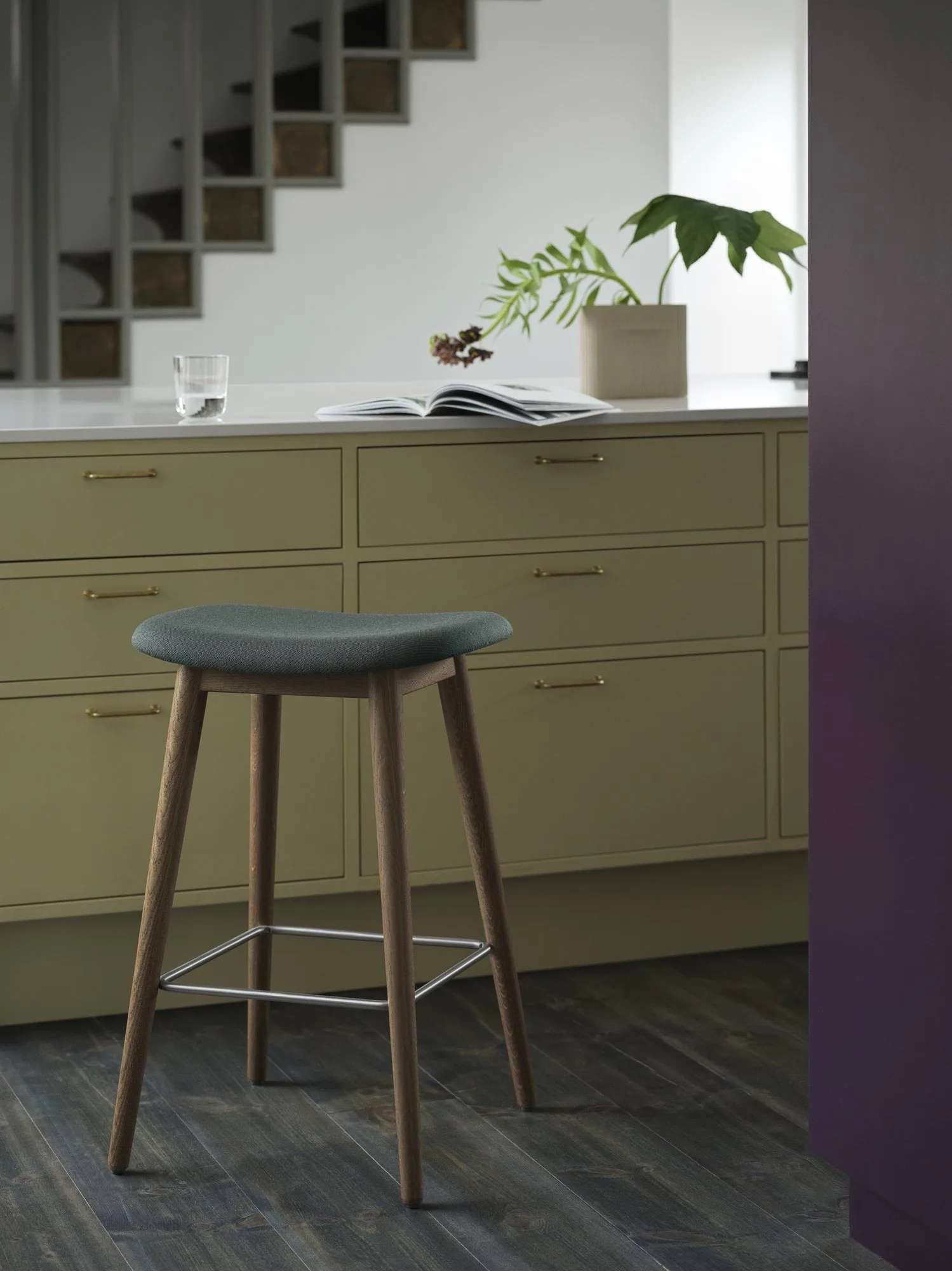 Ridge vas frostat glas 16,5 cm, Light orange Muuto