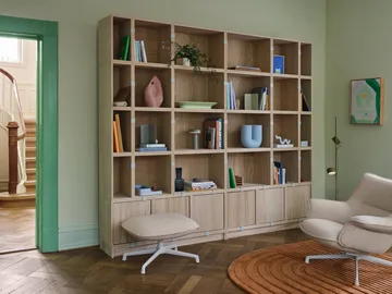 Stacked förvaringssystem small med ryggskiva - Oak - Muuto