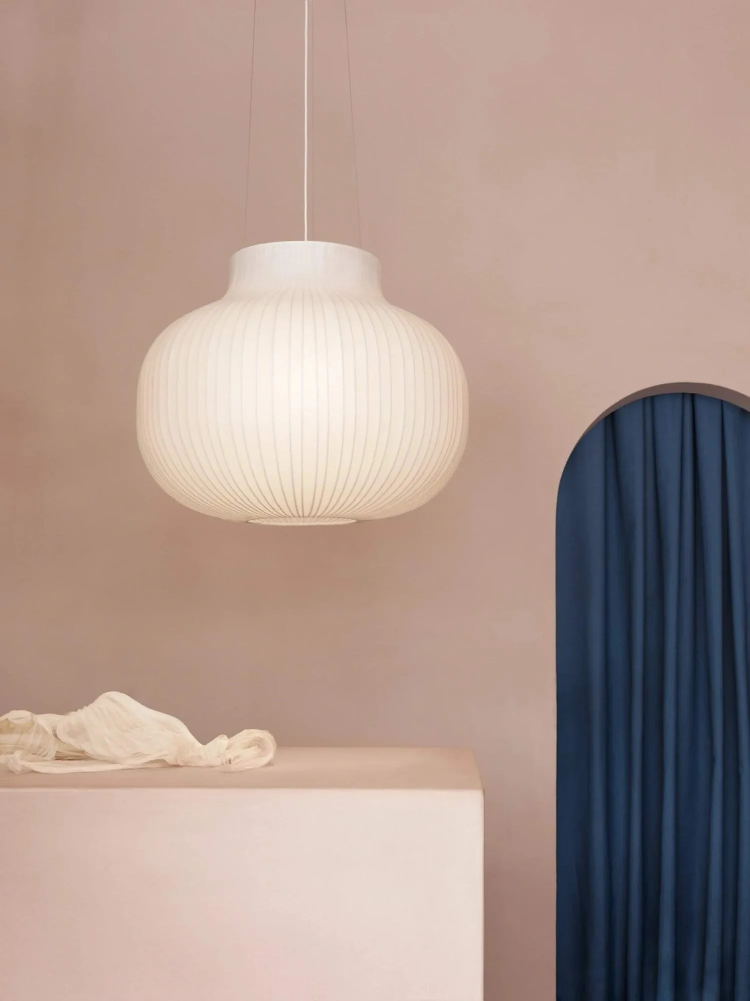 Strand taklampa close, 60 cm Muuto
