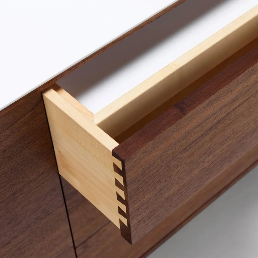 AK 2630 sideboard, valnöt olja/vit, corian topp Naver Collection
