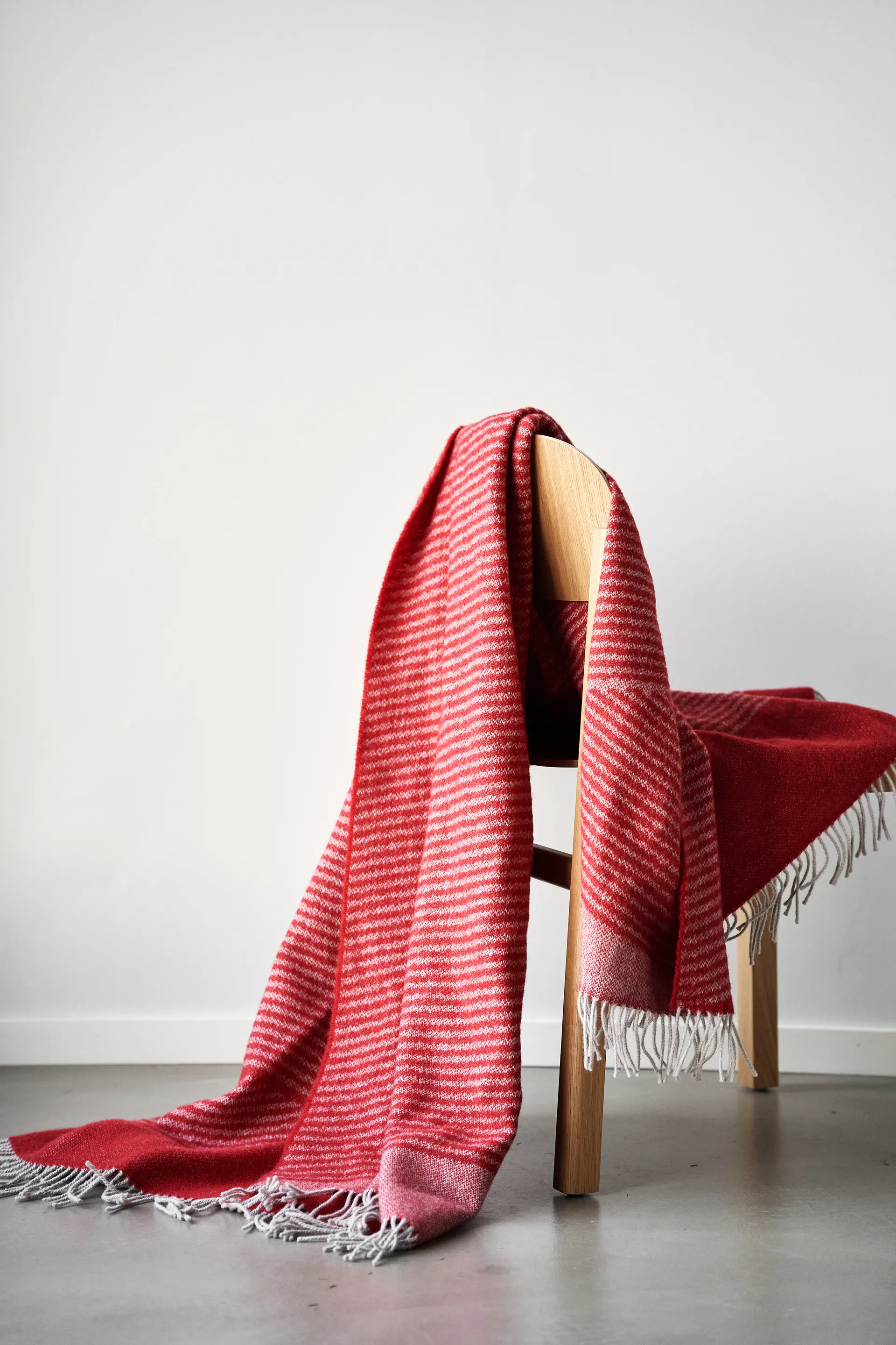 Rectangles ullpläd seasonal edition 130x185 cm, Röd NJRD