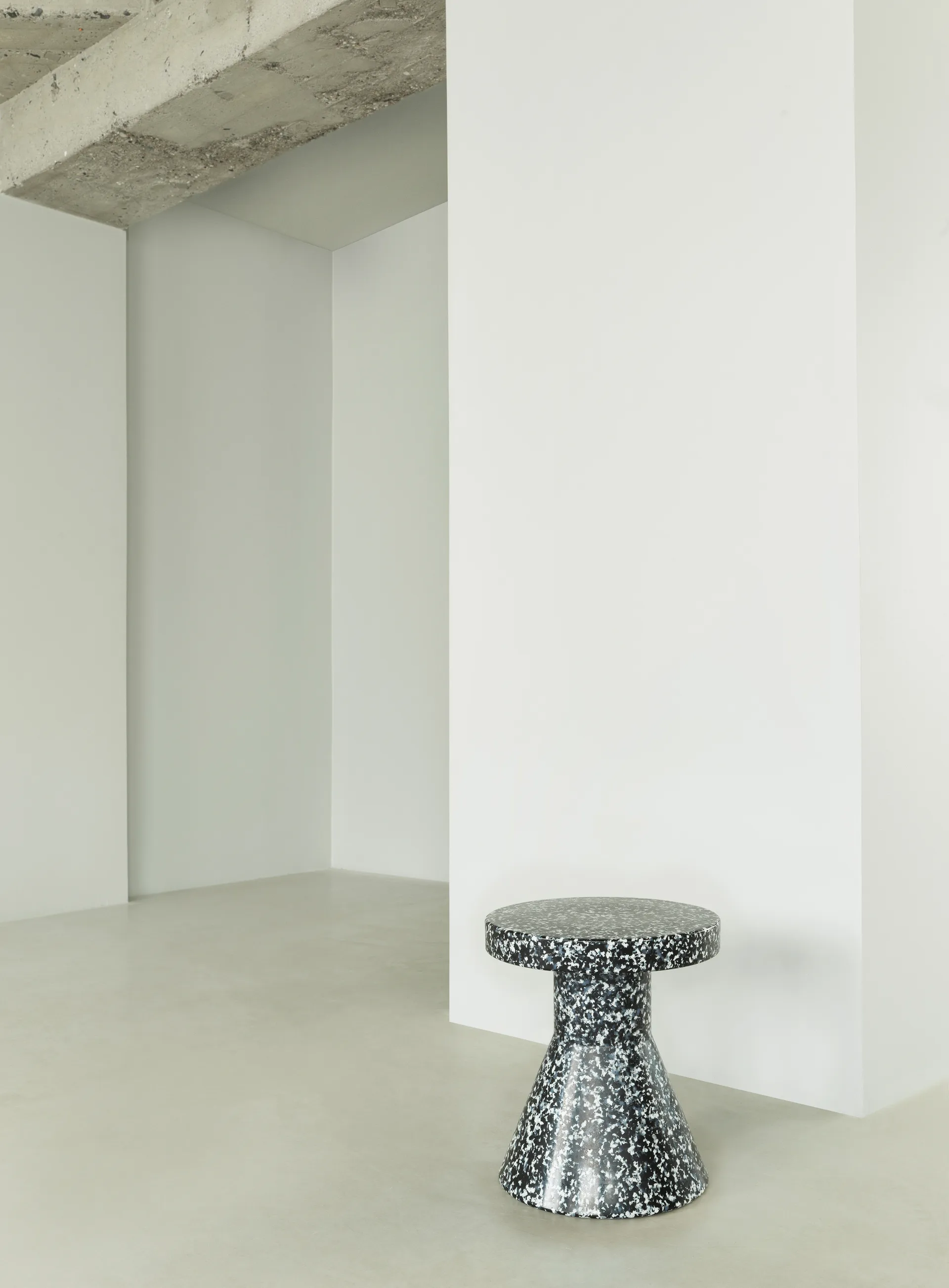 Bit Cone pall, Svart-vit Normann Copenhagen