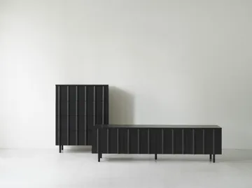 Rib sideboard låg - Soft Black - Normann Copenhagen