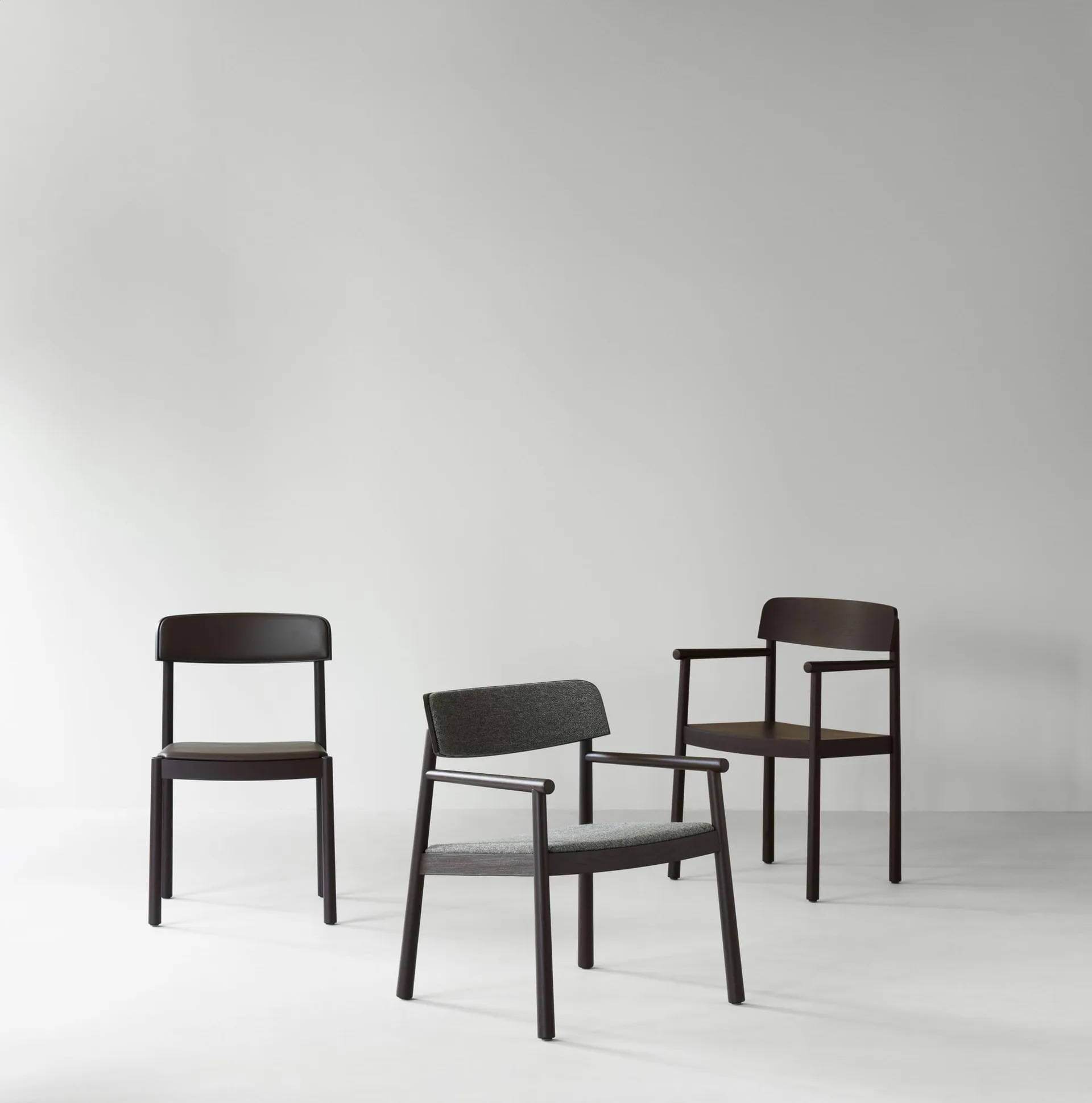 Timb karmstol, Brown ash Normann Copenhagen