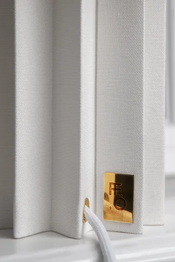 Plissé bordslampa textil - Vit - Örsjö Belysning