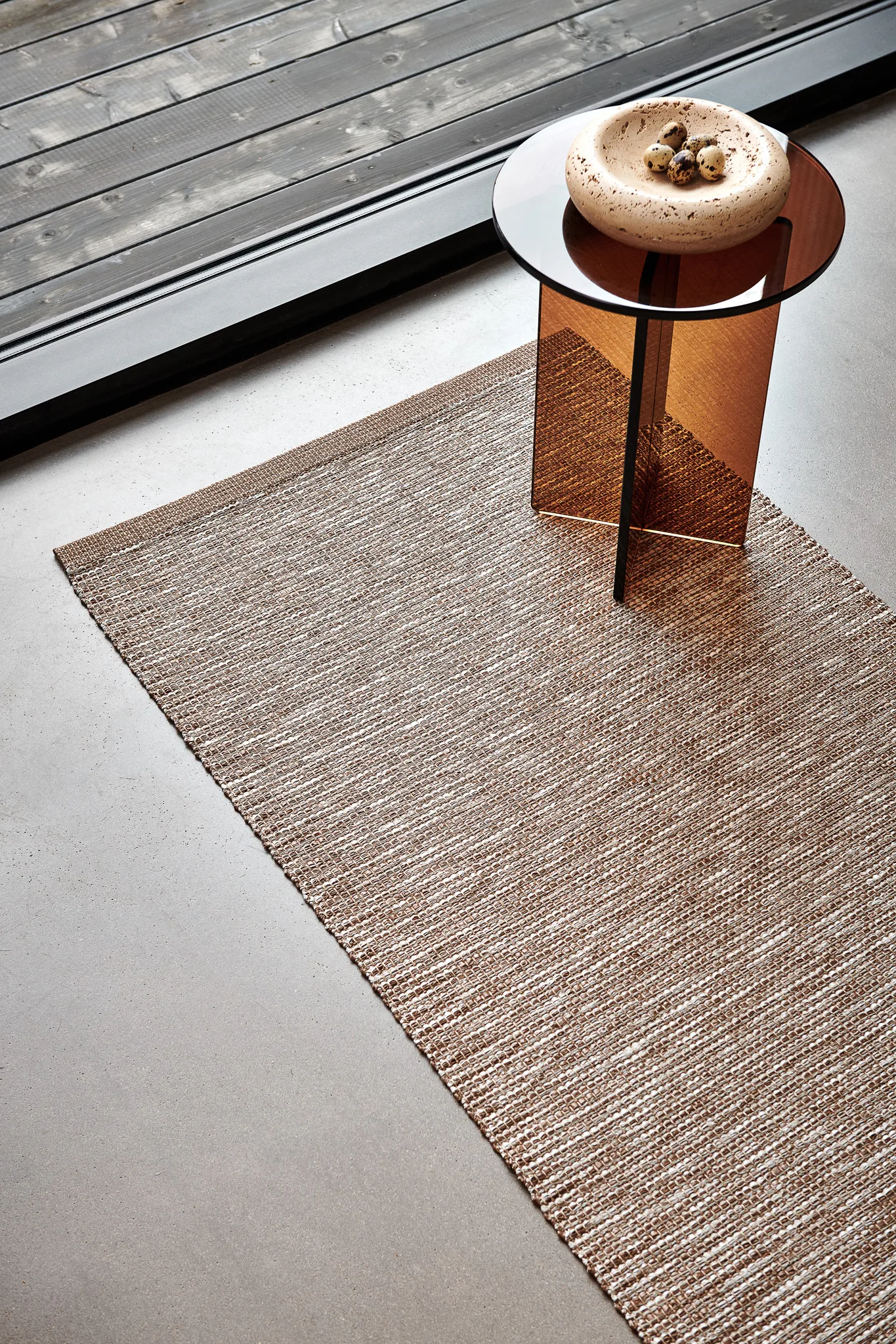 Emm Metallic matta, Potato-beige, 70x300 cm Pappelina