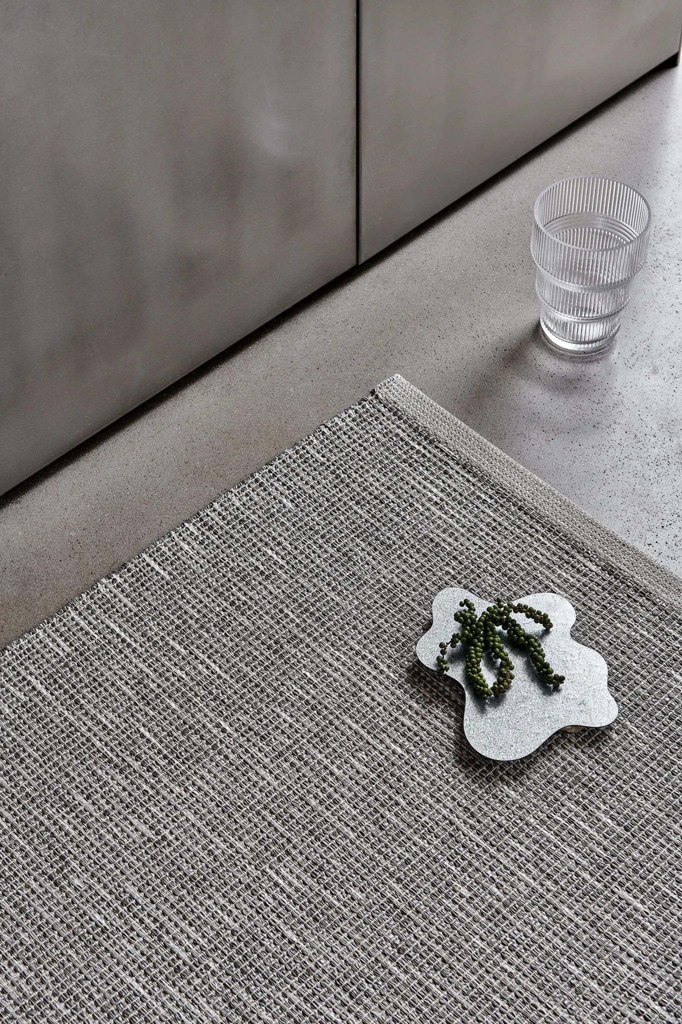 Emm Metallic matta, Sage-linen, 70x180 cm Pappelina
