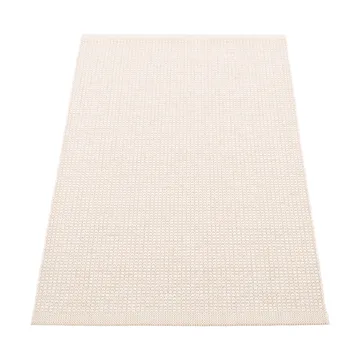 Emm Metallic matta - Vanilla-white, 70x120 cm - Pappelina