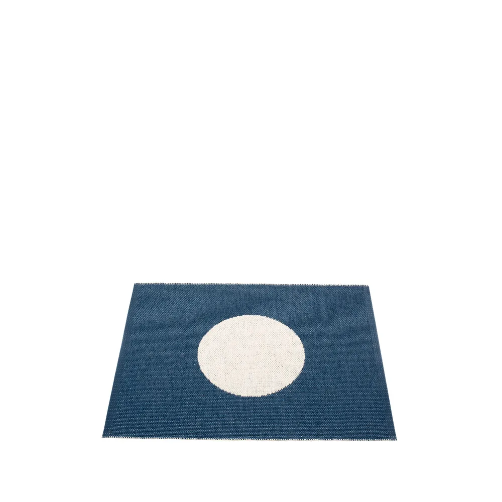 Vera small one matta, ocean blue/vanilla, 70x90 cm Pappelina
