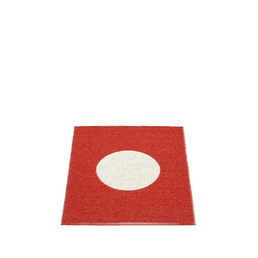 Vera small one matta red/vanilla, 70x90 cm Pappelina