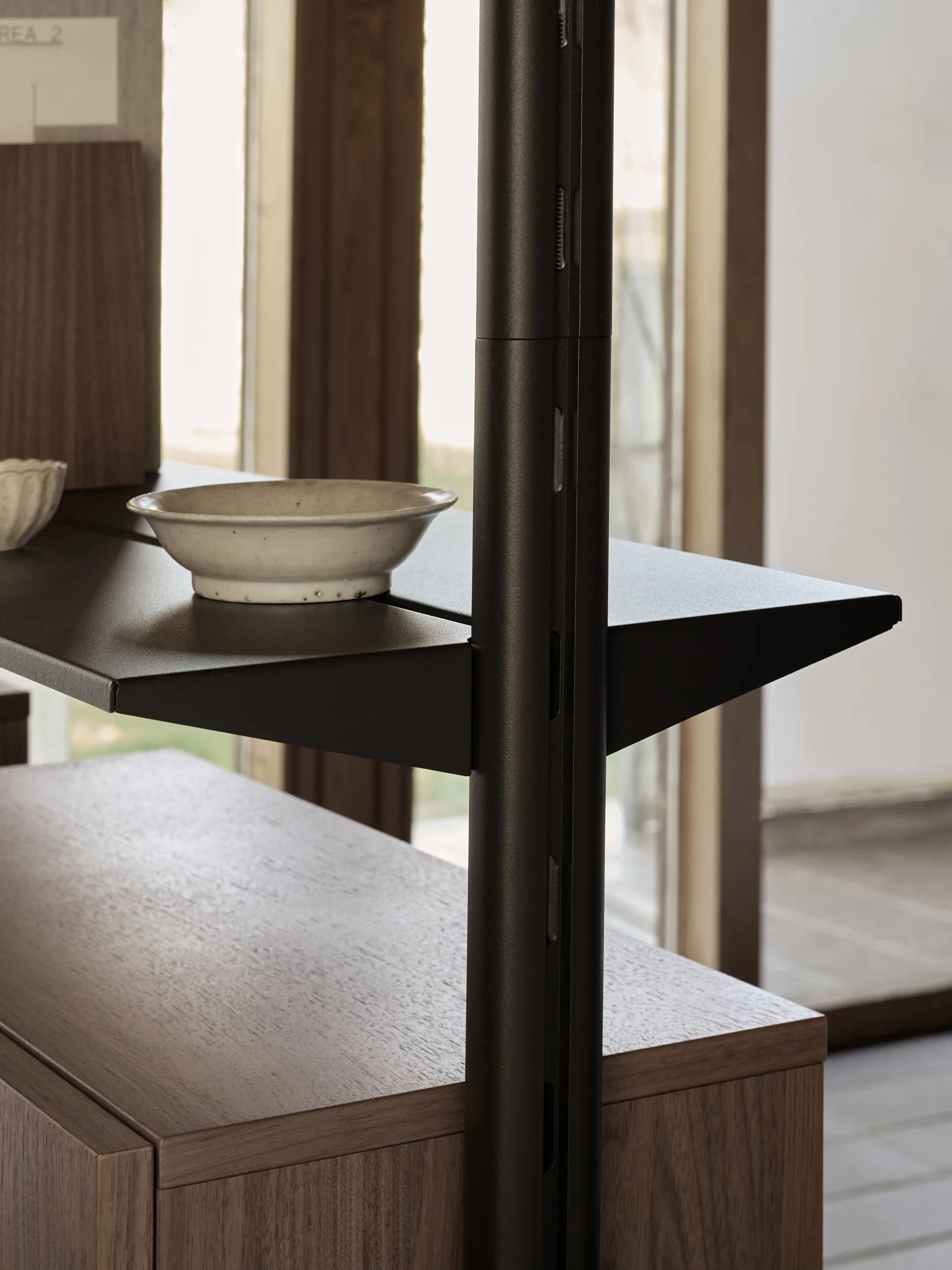 Pira G2 hyllsystem F C A Black/Walnut 256-264 cm Pira