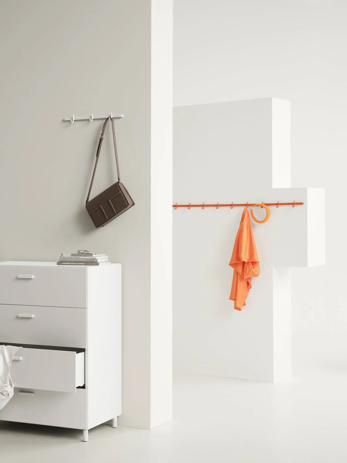 Relief kroklist small 41 cm, Vit Relief