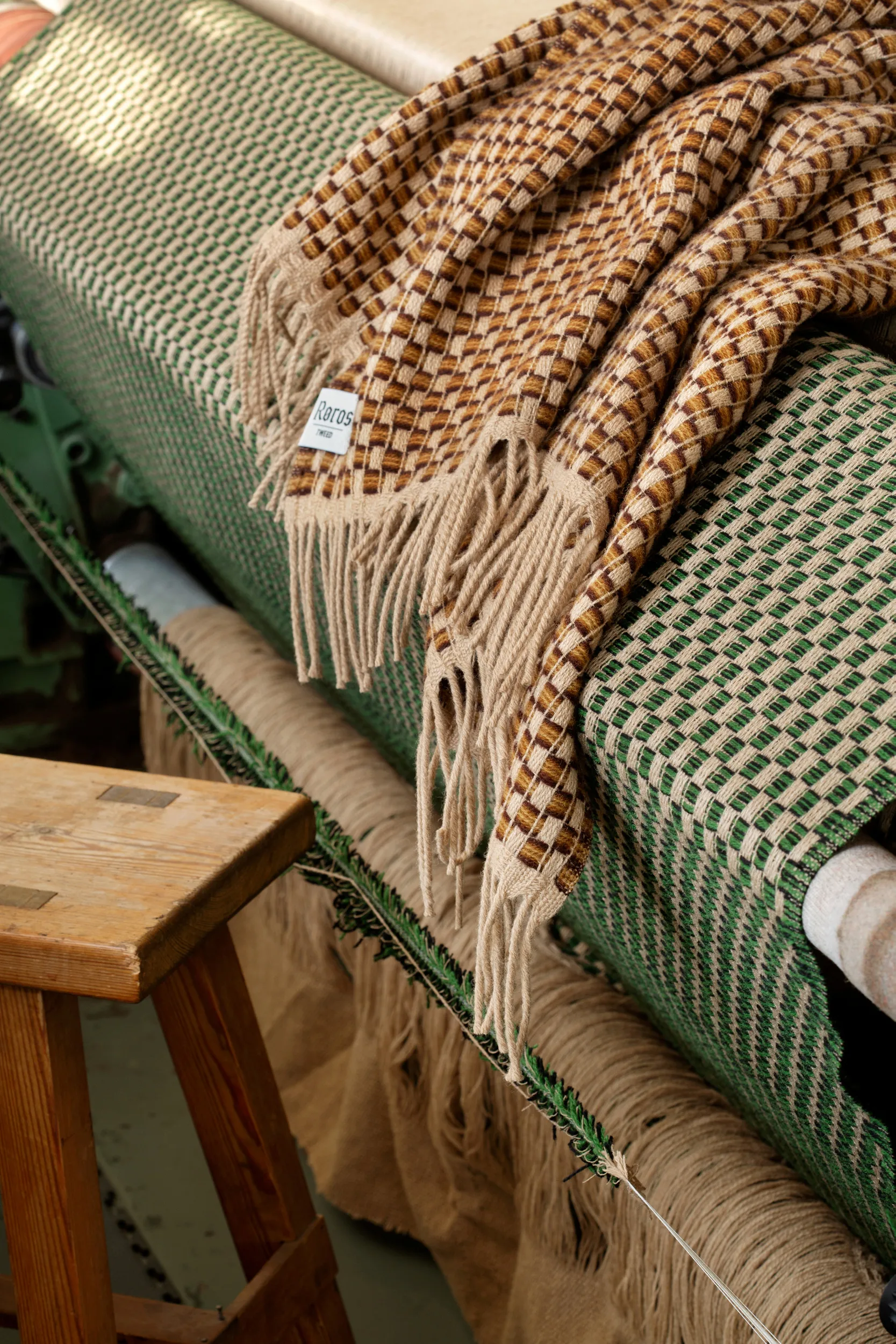 Isak pläd 150x210 cm, Chestnut Røros Tweed
