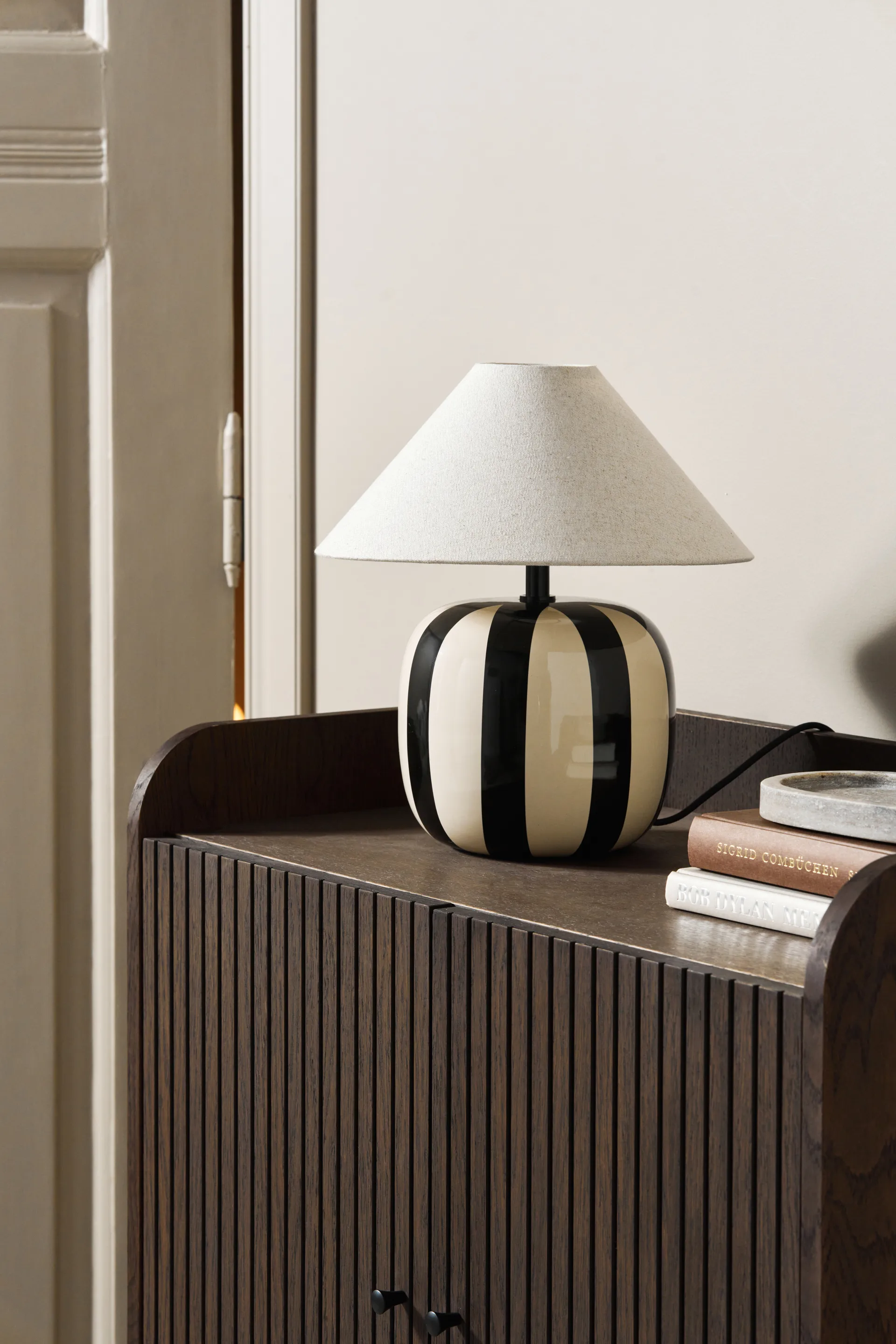 Alvar bordslampa 31 cm, Svart Scandi Living