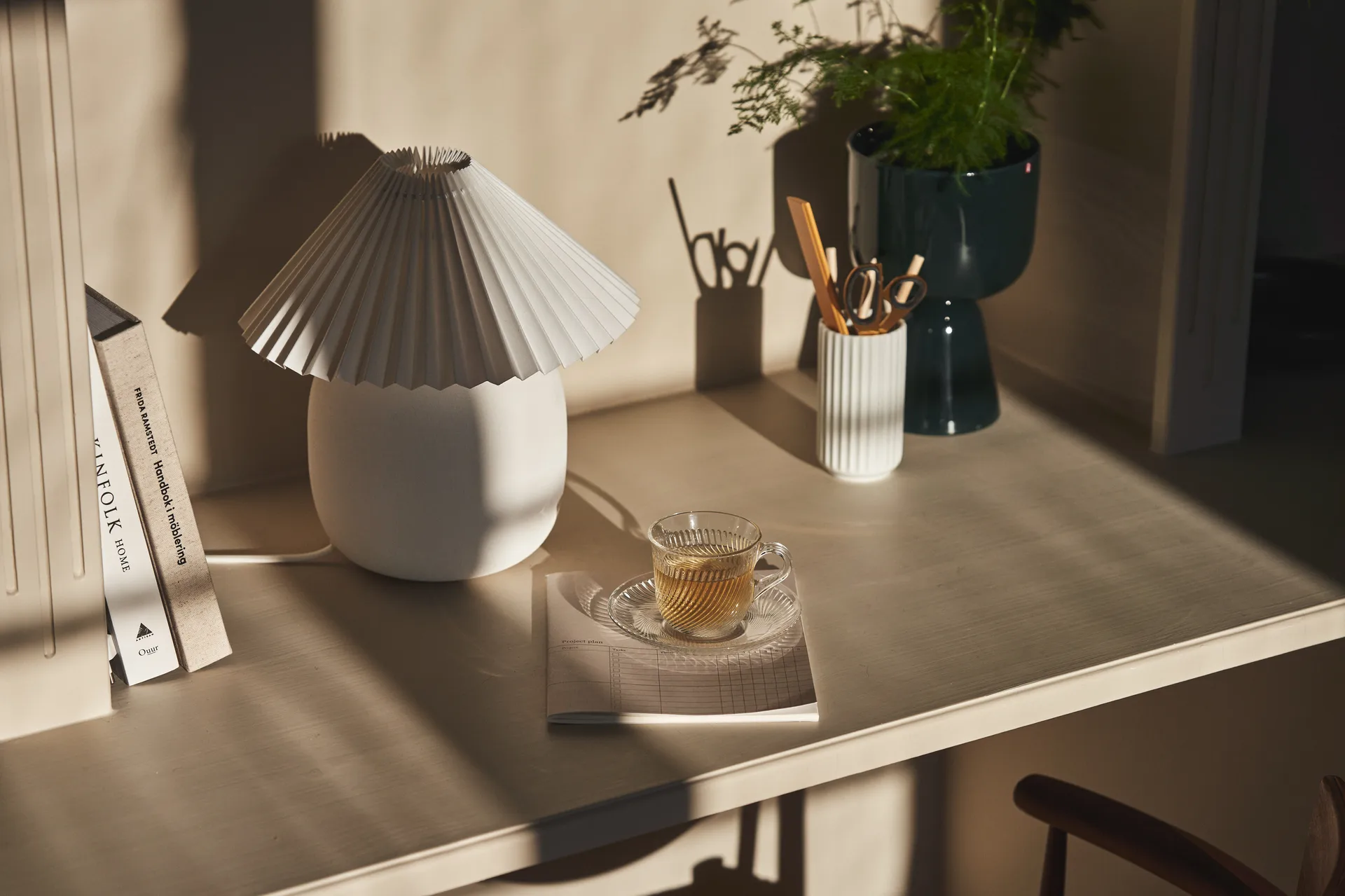 Boulder bordslampa 29 cm white-pleated white Scandi Living