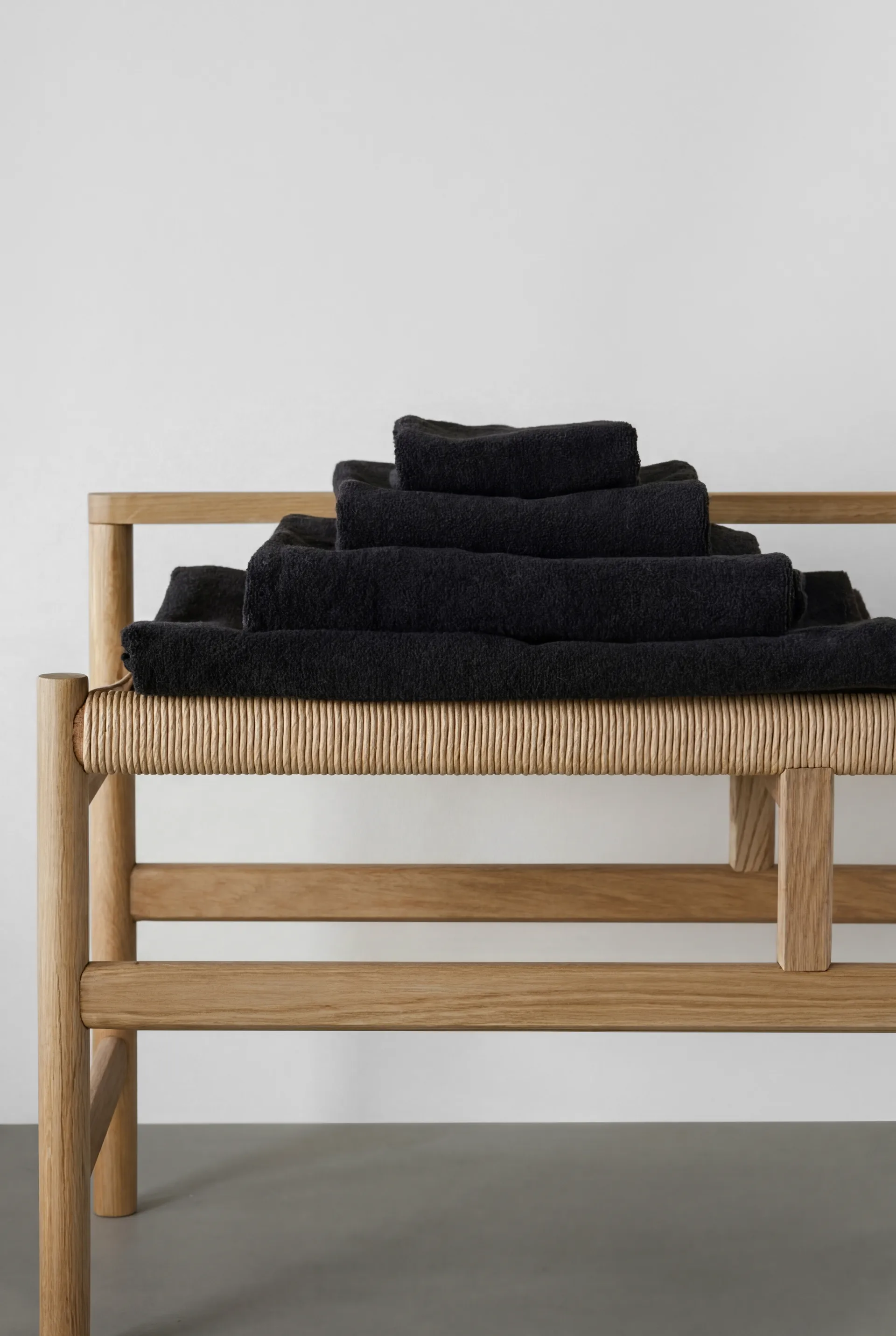 Drift badhandduk 70x140 cm, Svart Scandi Living
