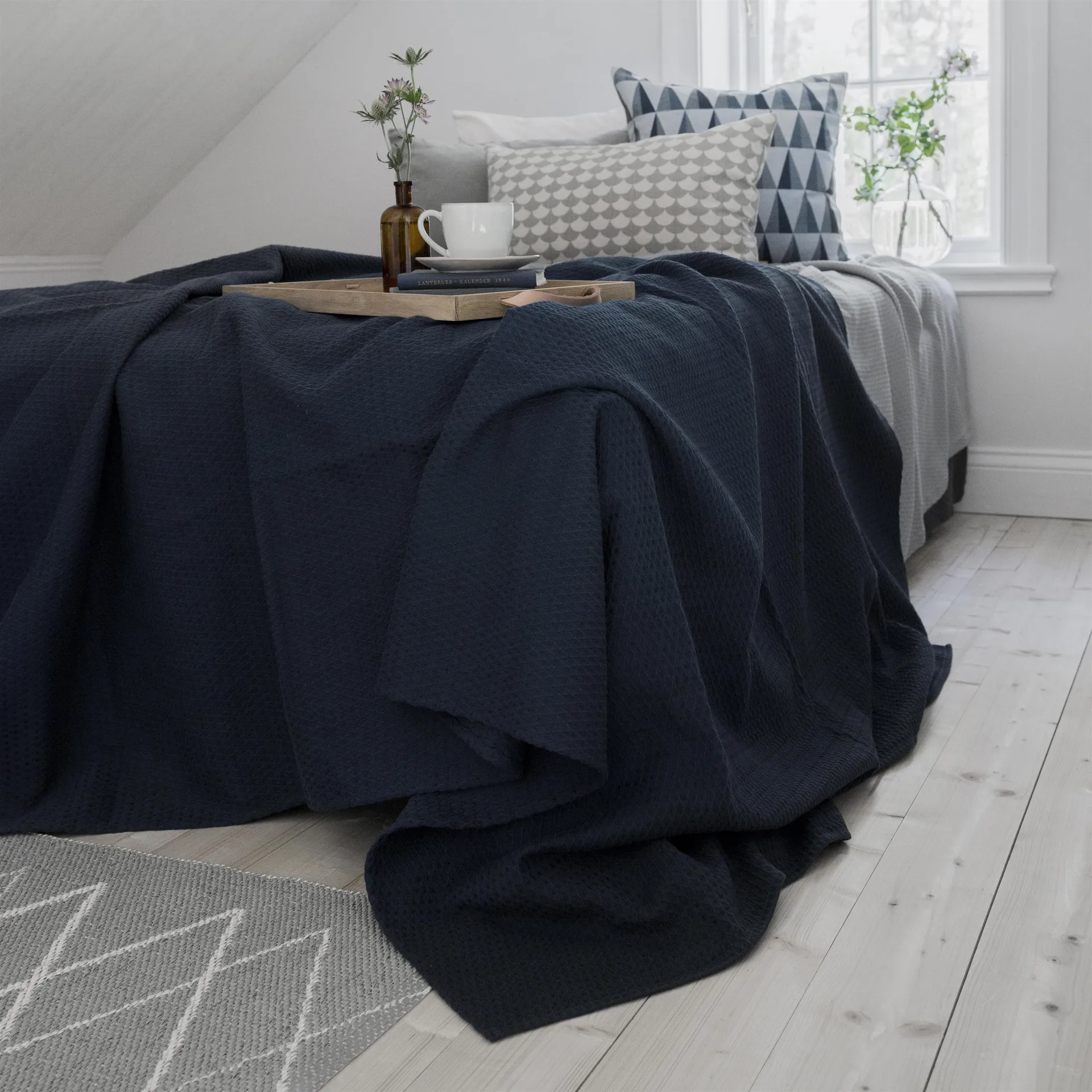 Kimono överkast 260x260 cm, Storm blue (blå) Scandi Living
