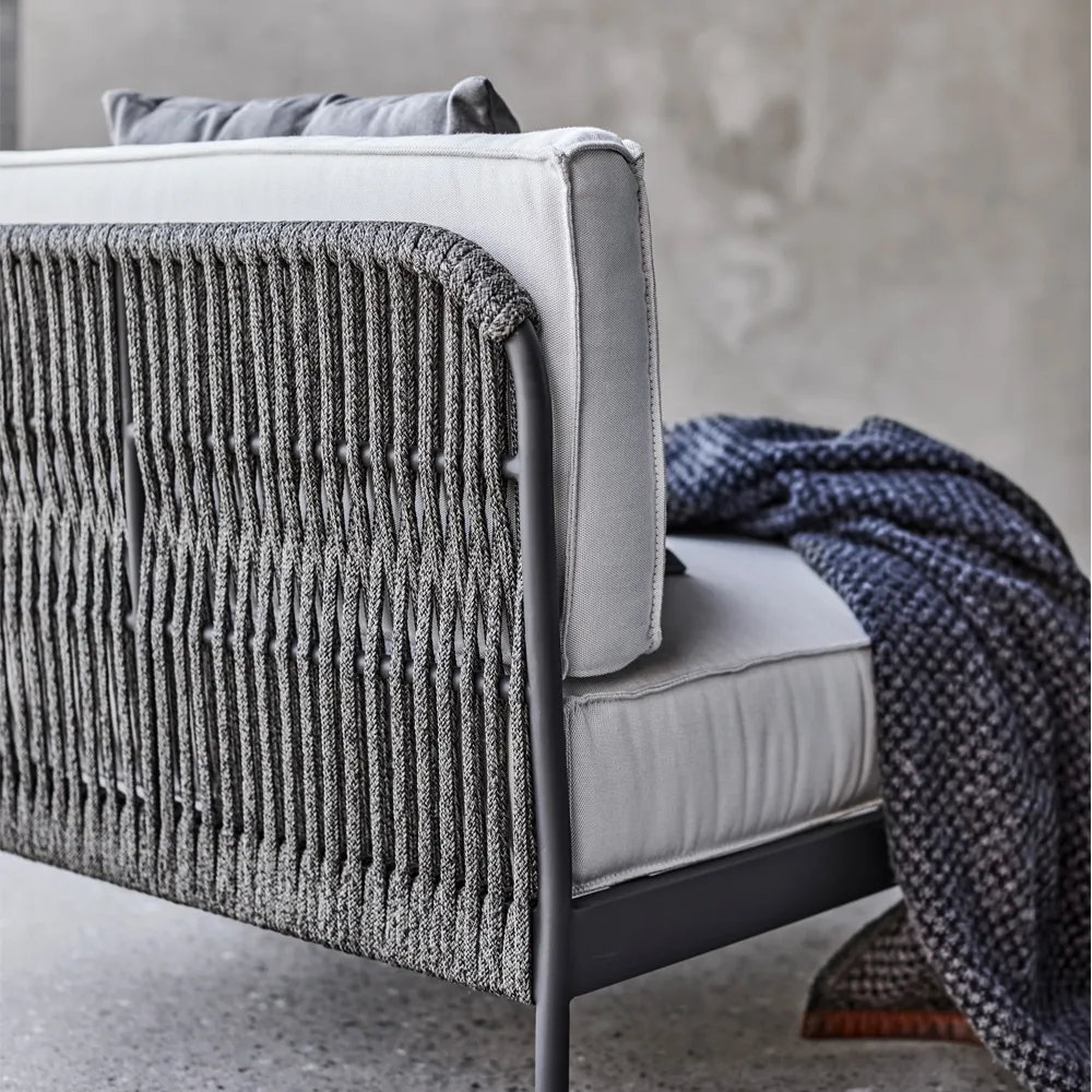 Lidö modulsoffa, Sunbrella Deave silver grey, fotpall, mörkgrå aluminiumram Skargaarden