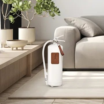 Solstickan brandsläckare 6 kg - Vit-mörkbrunt läder - Solstickan Design