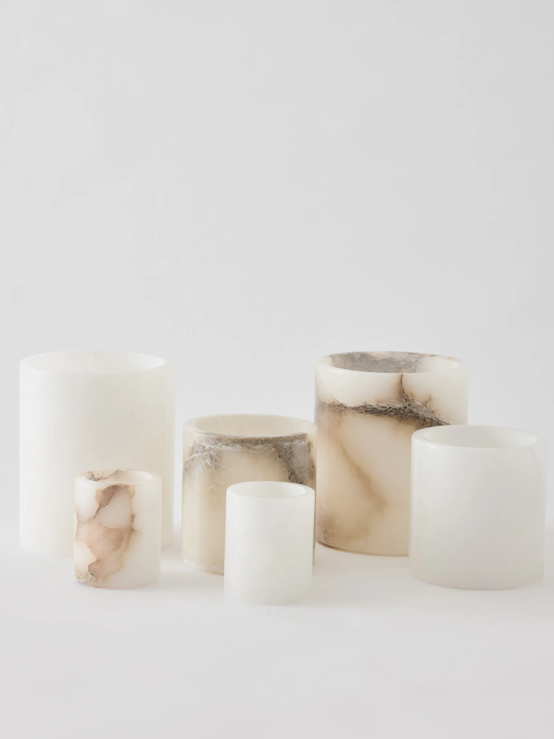 Alabaster ljuslykta, Vit-beige, M 14 cm Tell Me More