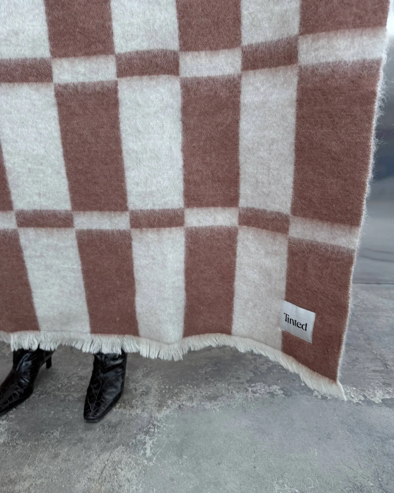Hallin mohairpläd, Off white-rust, 130x170 cm Tinted