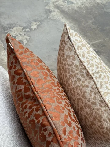 Norell prydnadskudde - Leopard beige-off white, 50x50 cm - Tinted