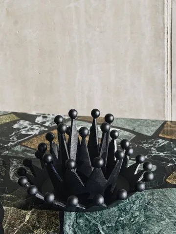 Cast Iron Crown ljuslykta - Ø14x8,2 cm - Tom Dixon