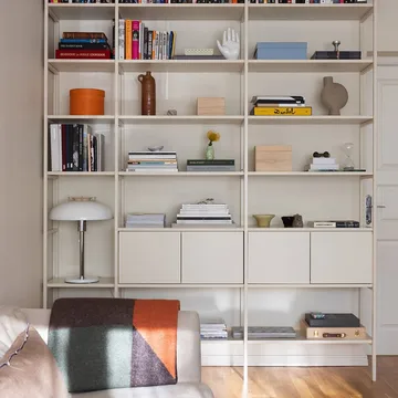 TÔNN skåp 31,6x75,8 cm - Off-white - TÔNN furniture