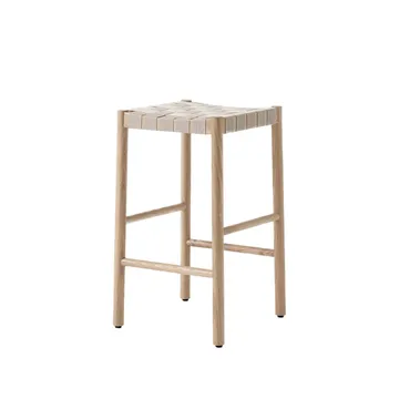 Betty TK7 barpall - oak, naturflätad linnebandssits - &Tradition
