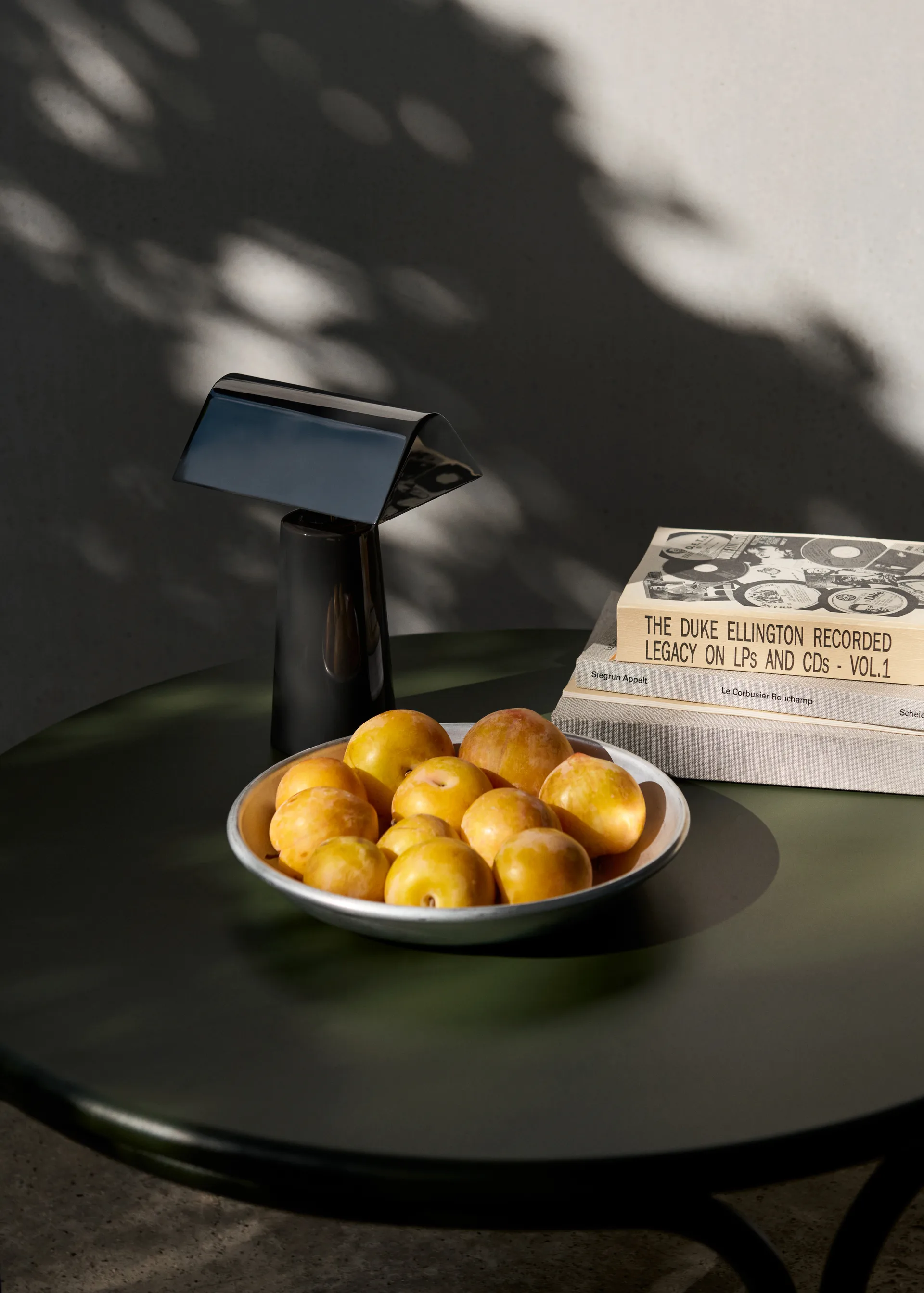 Caret MF1 portabel bordslampa, Anthracite &Tradition