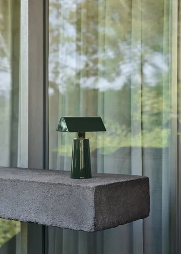 Caret MF1 portabel bordslampa - Forest - &Tradition