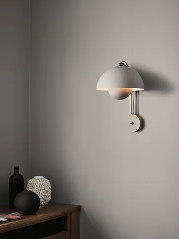 Flowerpot VP8 vägglampa - Grey beige - &Tradition