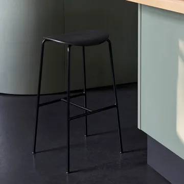 Pavilion AV37 barpall 68 cm - Black-black lacquered oak - &Tradition
