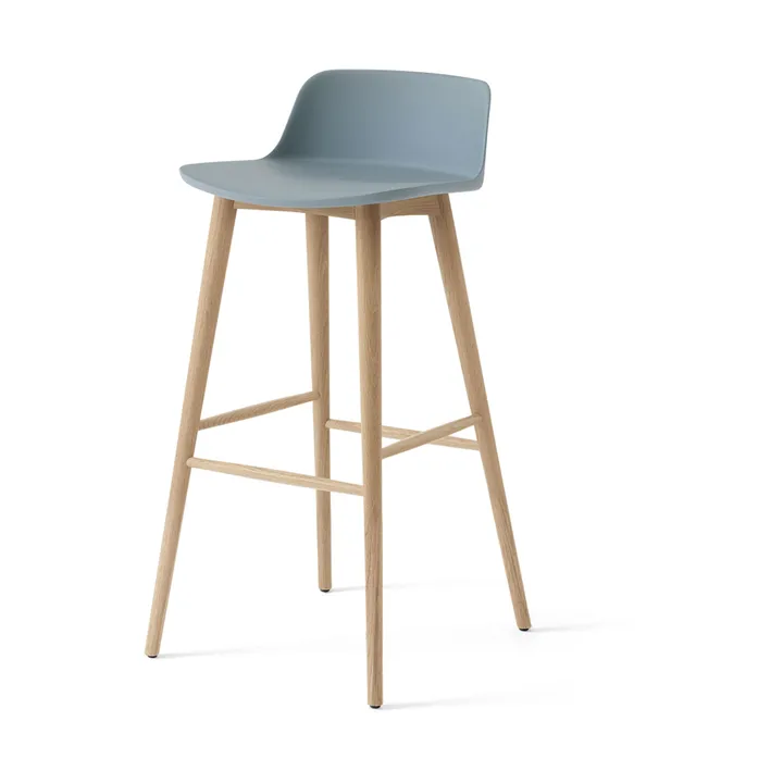 Rely HW123 barstol - Light blue-lackerad ek, 75 cm - &Tradition