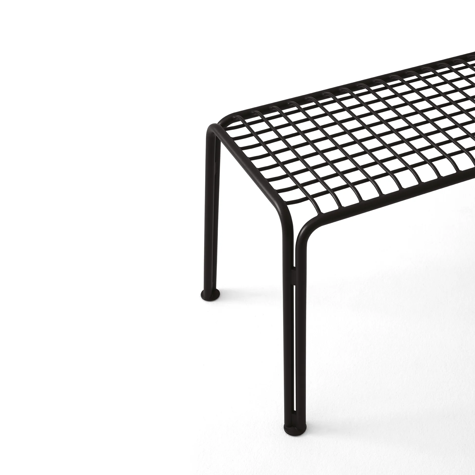 Thorvald SC112 bänk, Warm black, 125 cm &Tradition