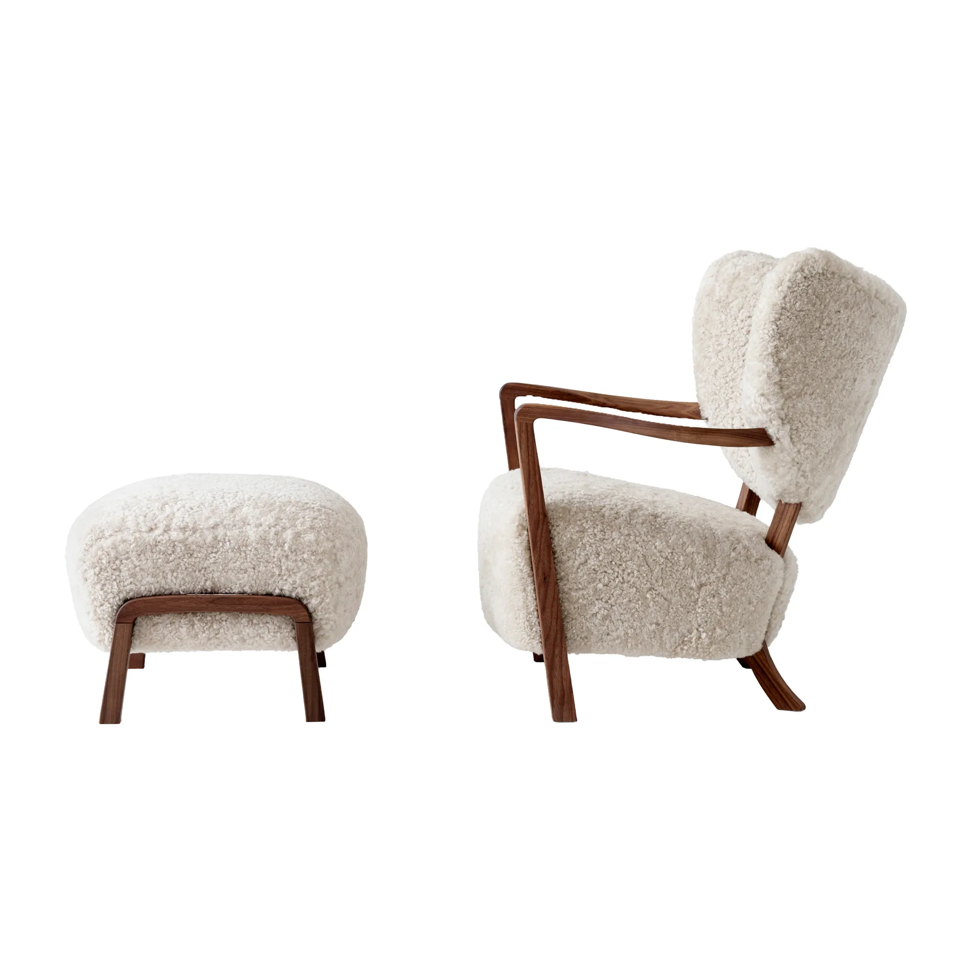 Wulff Lounge Chair ATD2 fåtölj inkl. pouf ATD3, Oljad valnöt-Moonlight &Tradition
