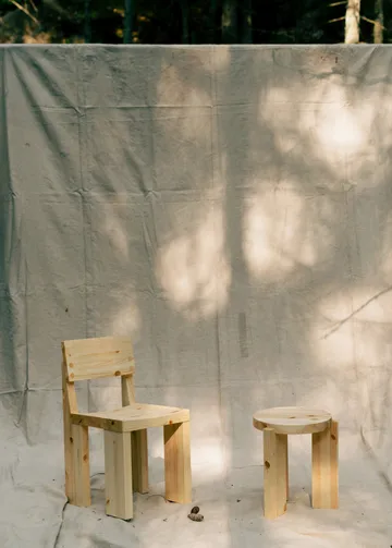 001 Stool pall - Matt oljevaxad furu, Ø40x44 cm - Vaarnii