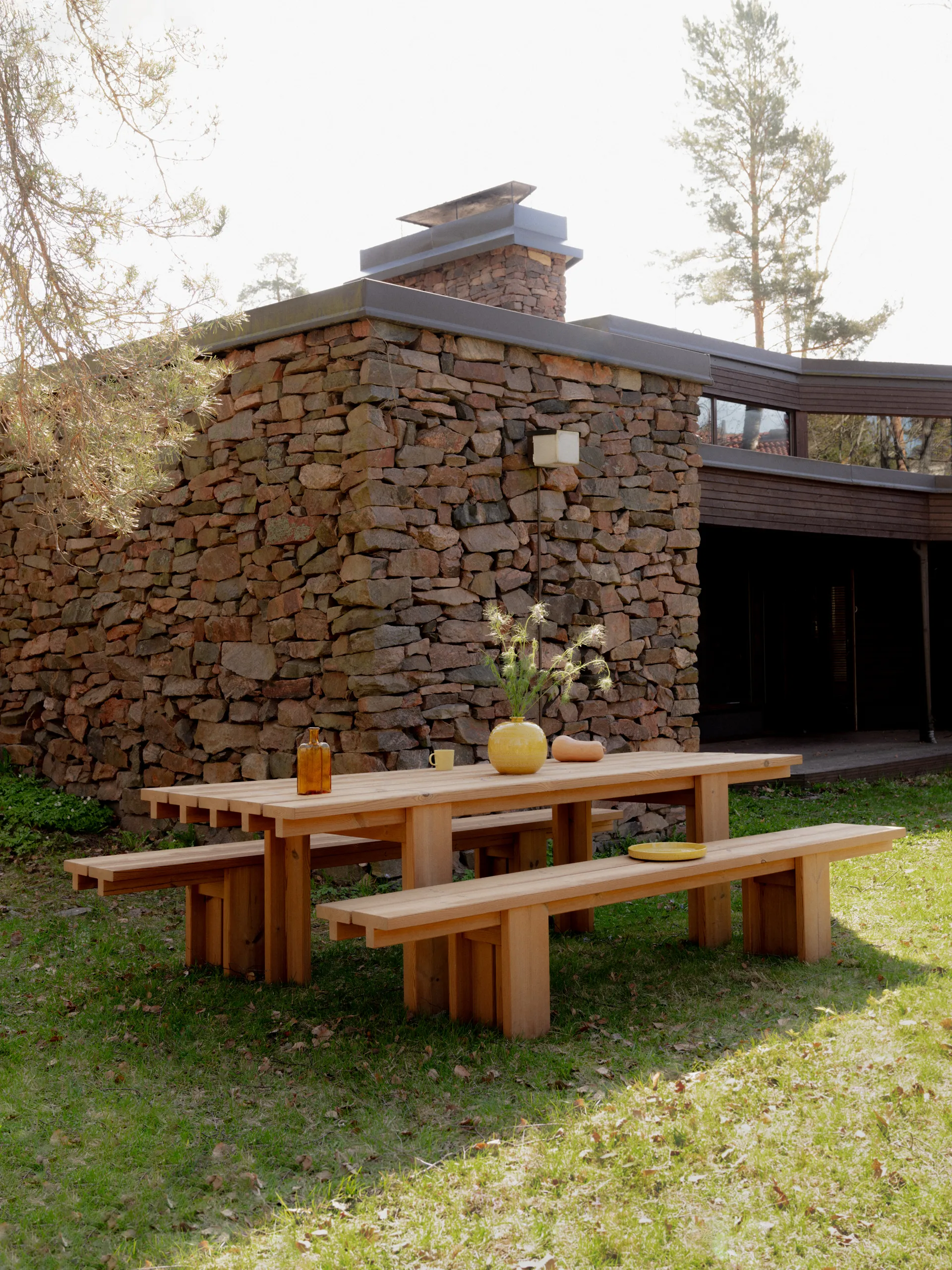 013 Osa Outdoor Table bord, Värmebehandlad furu, 270x94x78 cm Vaarnii