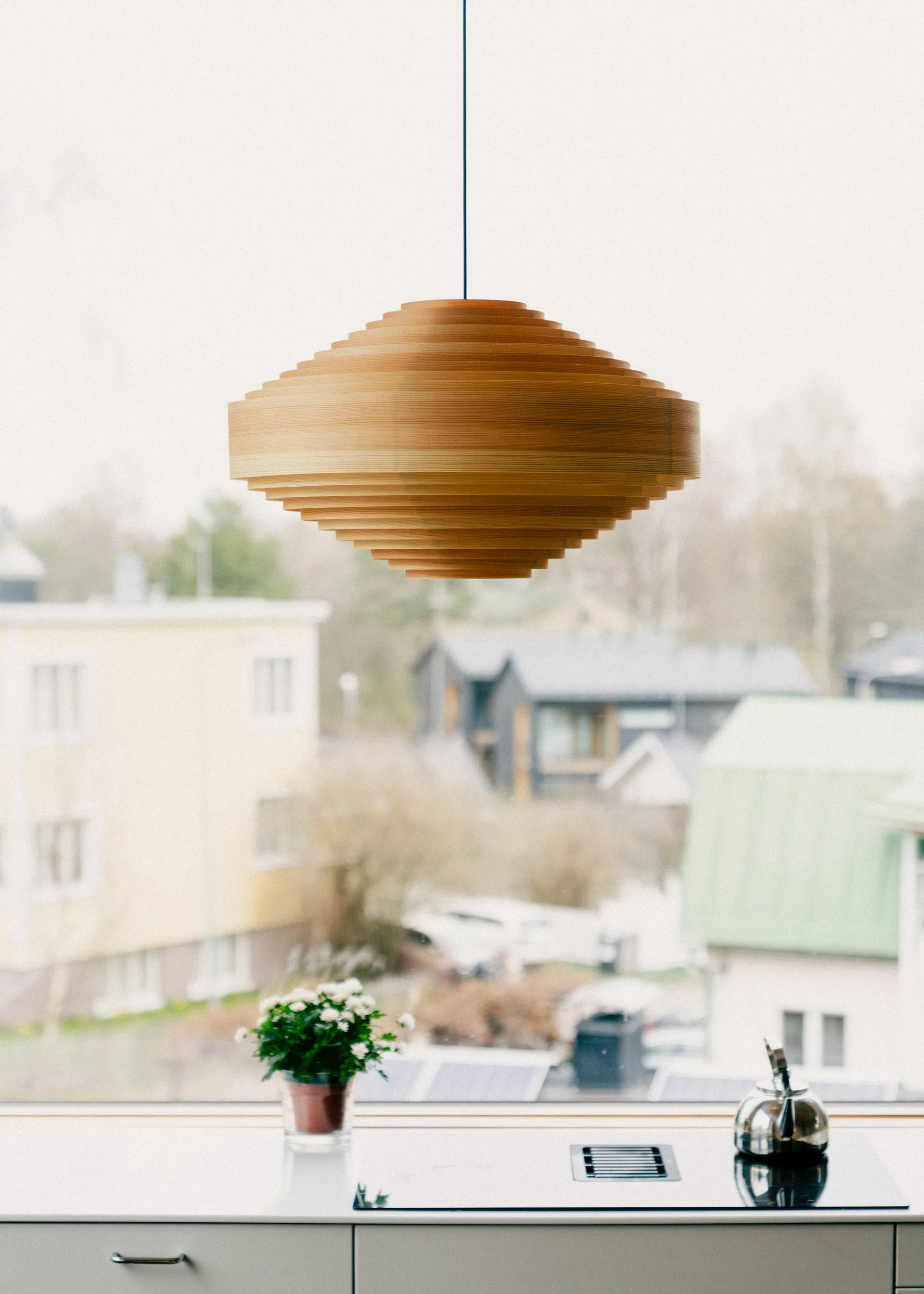 1003 Hans Pendant pendel, Matt oljevaxad furu, Ø60 cm Vaarnii