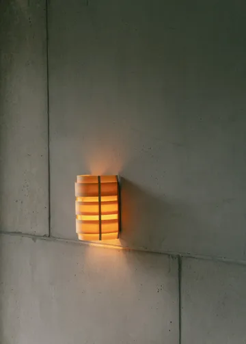 1004 Hans Wall Light vägglampa - Matt oljevaxad furu, 16x24 cm - Vaarnii